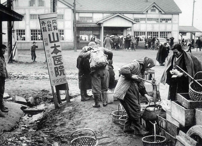 寿浅100周年　伊達町昭和26年駅前通り